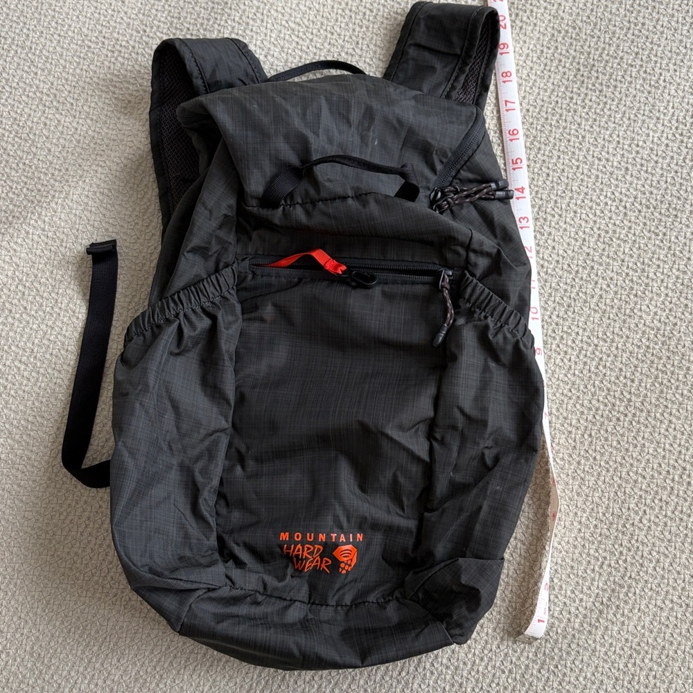 Mountain Hardwear 15L packable backpack - Picture 2 of 4
